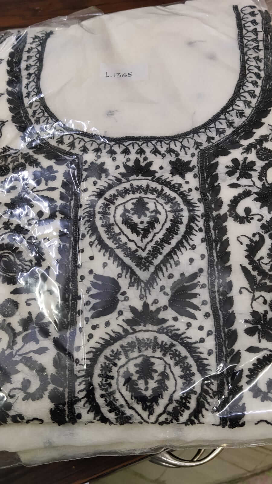 SD/69/FR5/ONTHR/PAISLEY/BLACK